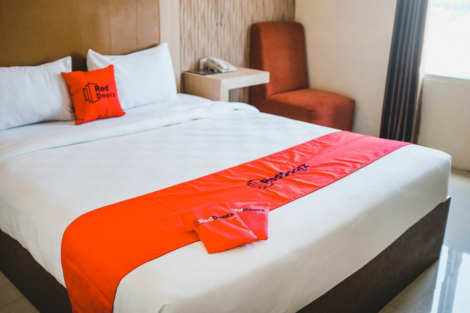 Reddoorz Plus Near Mall Panakukang Makassar Ngoại thất bức ảnh